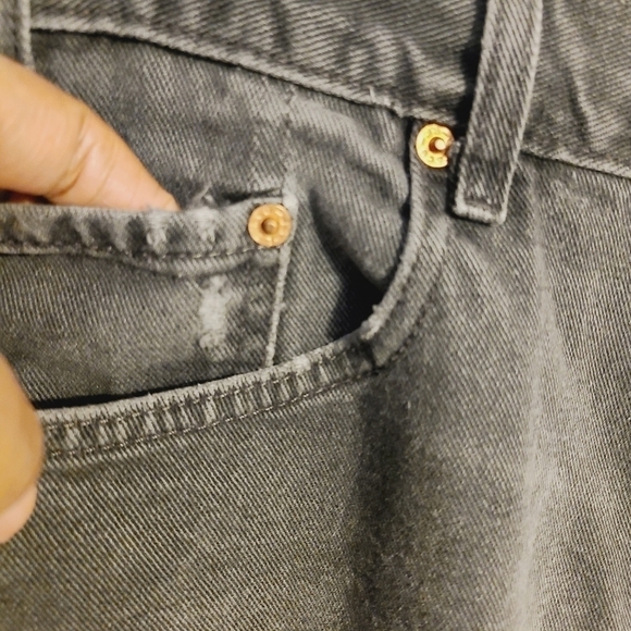 Levi's | Vintage Distressed Denim Cropped Straight Leg Jeans (Men's Waist 38) - Picture 5 of 12